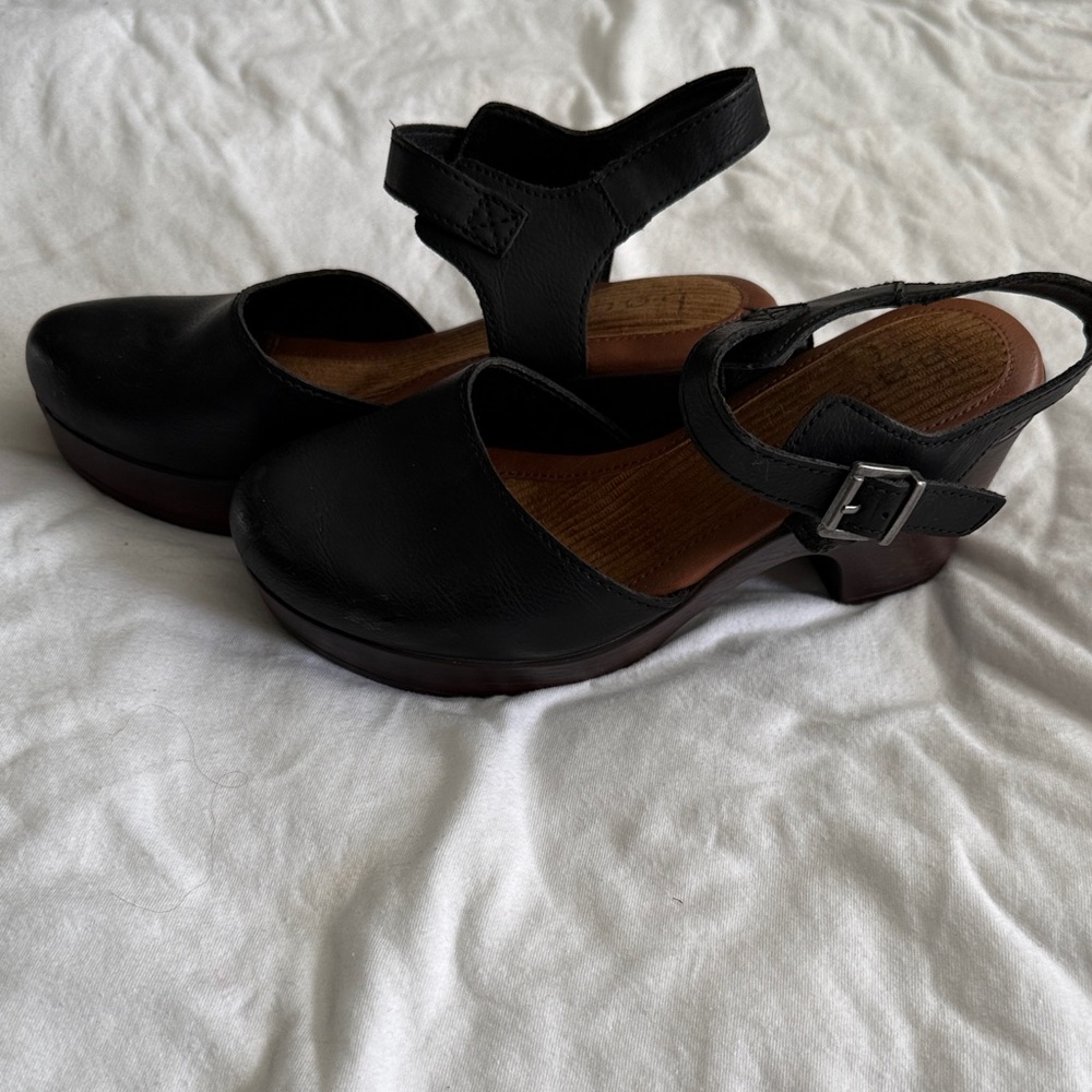 Black bøc Clogs - Picture 3 of 9